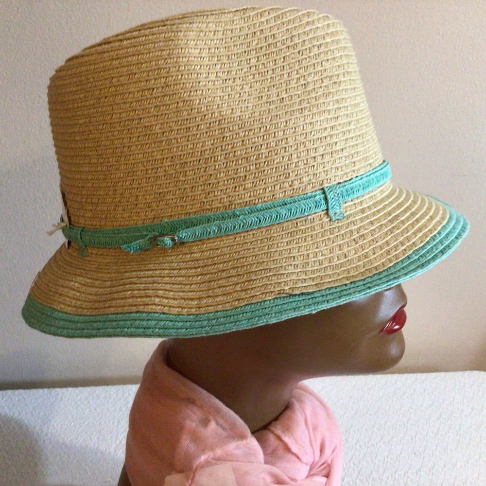 Ladies straw hat
